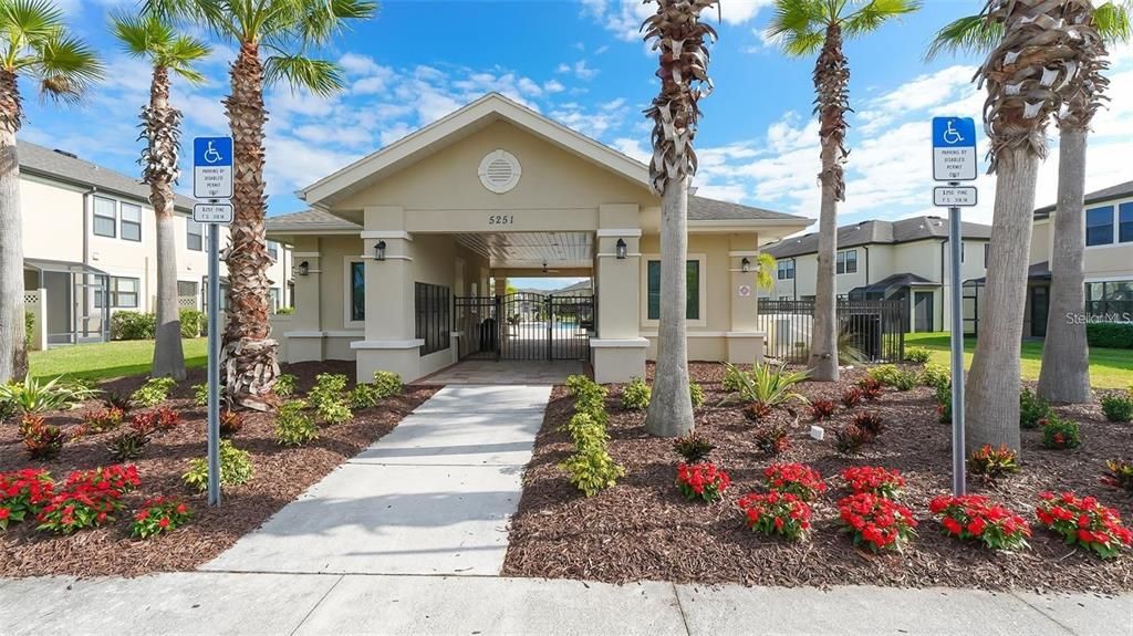 For Rent: $2,300 (3 beds, 2 baths, 1908 Square Feet)