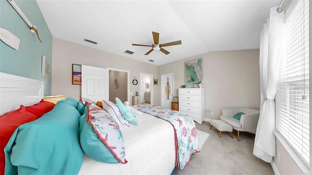 For Rent: $2,300 (3 beds, 2 baths, 1908 Square Feet)