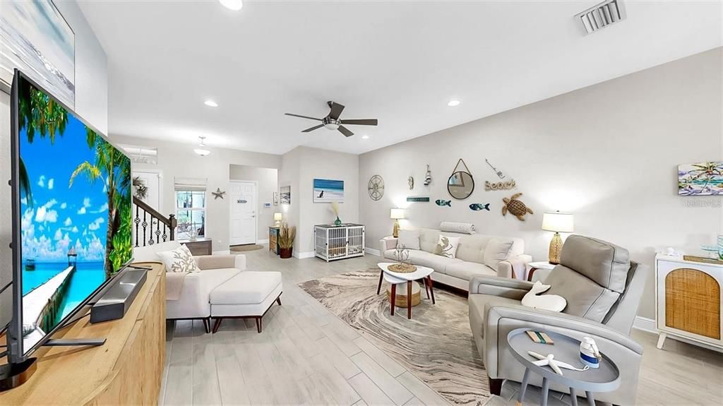 For Rent: $2,300 (3 beds, 2 baths, 1908 Square Feet)