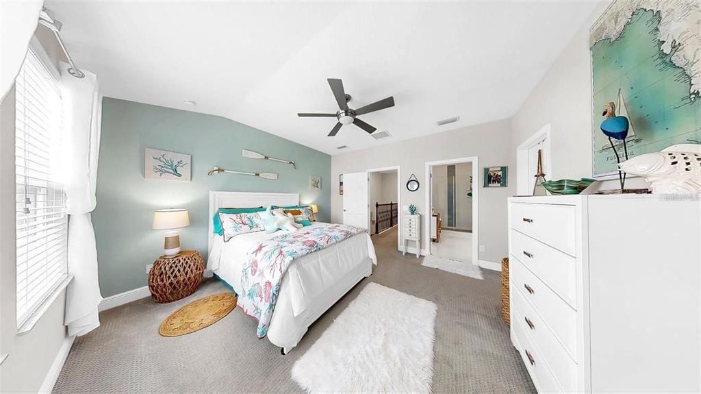 For Rent: $2,300 (3 beds, 2 baths, 1908 Square Feet)