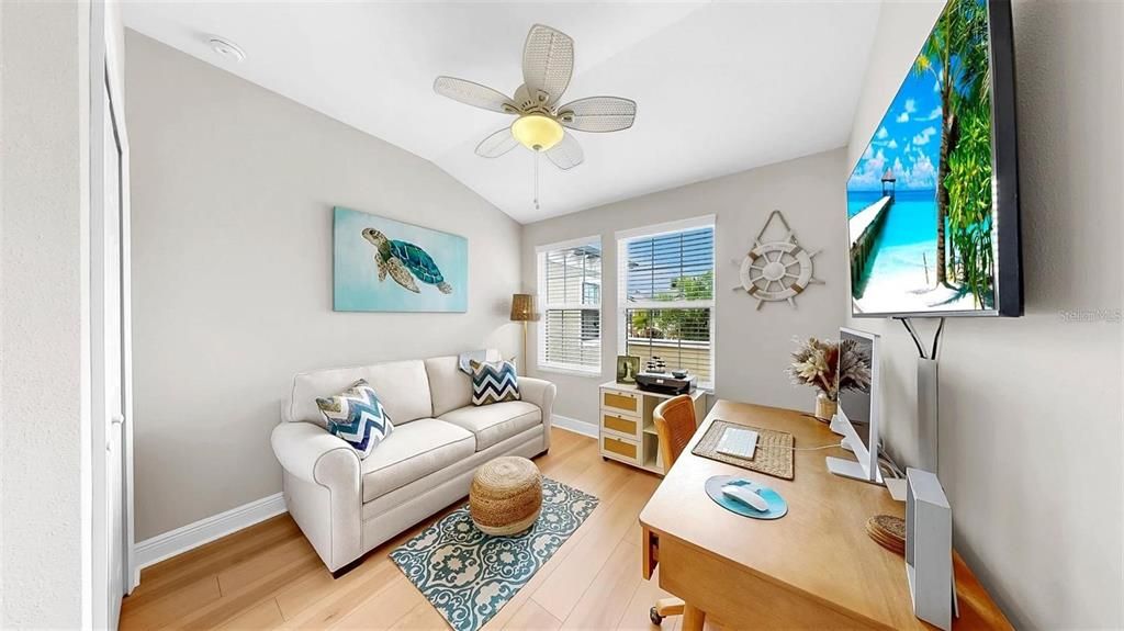 For Rent: $2,300 (3 beds, 2 baths, 1908 Square Feet)