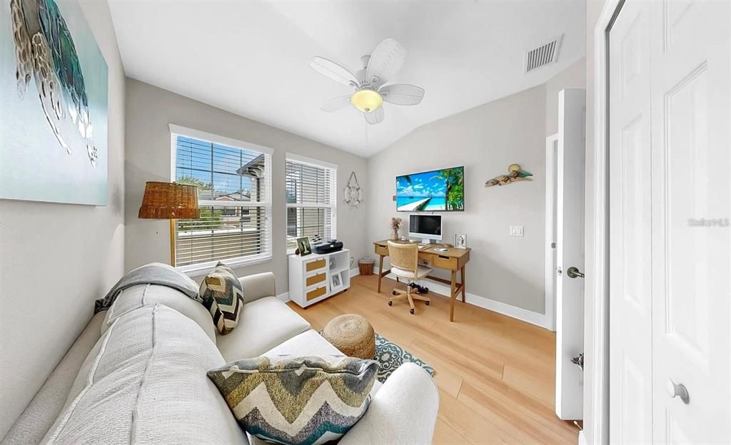 For Rent: $2,300 (3 beds, 2 baths, 1908 Square Feet)