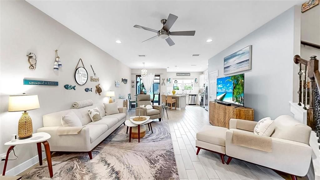 For Rent: $2,300 (3 beds, 2 baths, 1908 Square Feet)