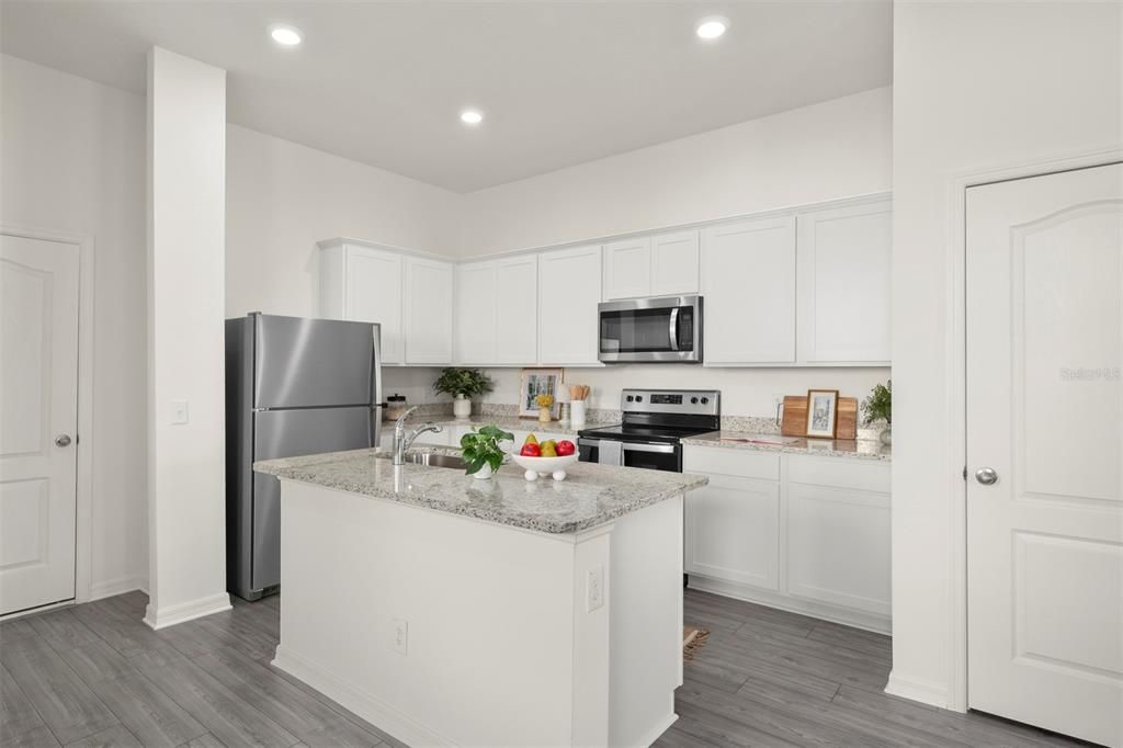 For Sale: $267,900 (3 beds, 2 baths, 1817 Square Feet)