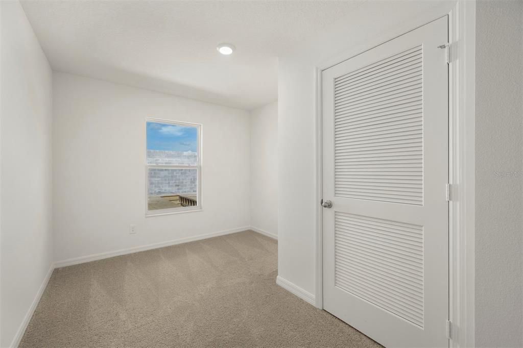 For Sale: $267,900 (3 beds, 2 baths, 1817 Square Feet)