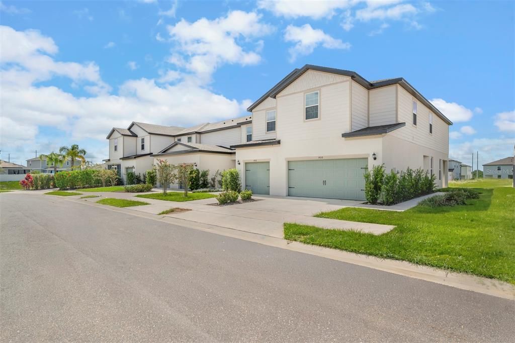 For Sale: $267,900 (3 beds, 2 baths, 1817 Square Feet)