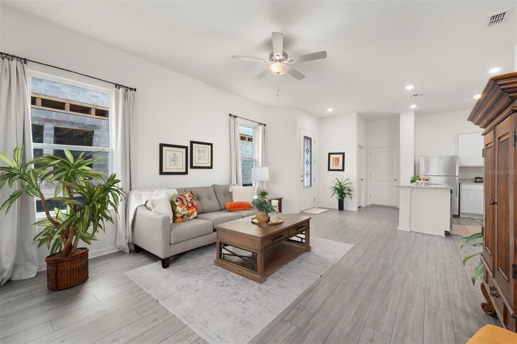 For Sale: $267,900 (3 beds, 2 baths, 1817 Square Feet)