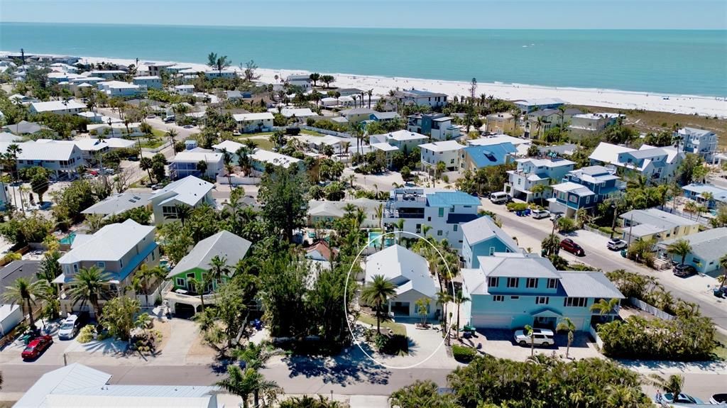 For Sale: $1,750,000 (2 beds, 2 baths, 1109 Square Feet)