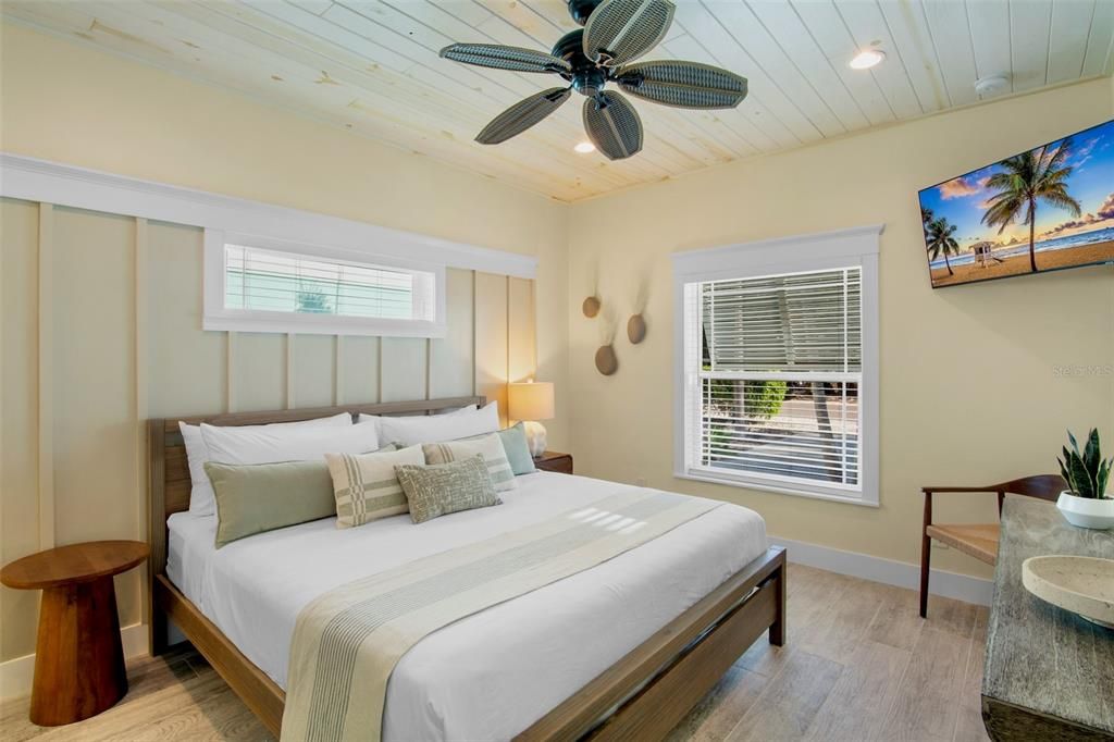 For Sale: $1,750,000 (2 beds, 2 baths, 1109 Square Feet)