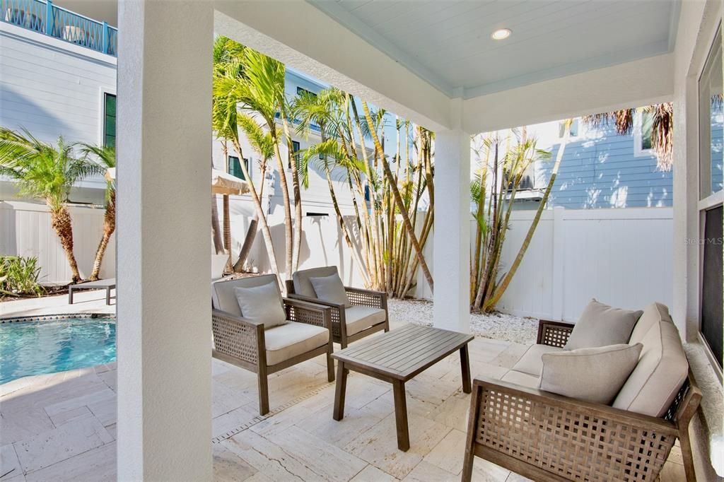 For Sale: $1,750,000 (2 beds, 2 baths, 1109 Square Feet)