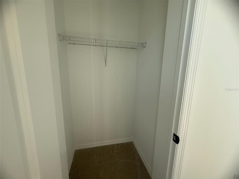 待售: $439,990 (4 贝兹, 2 浴室, 1903 平方英尺)