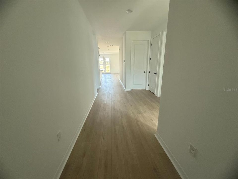 待售: $439,990 (4 贝兹, 2 浴室, 1903 平方英尺)