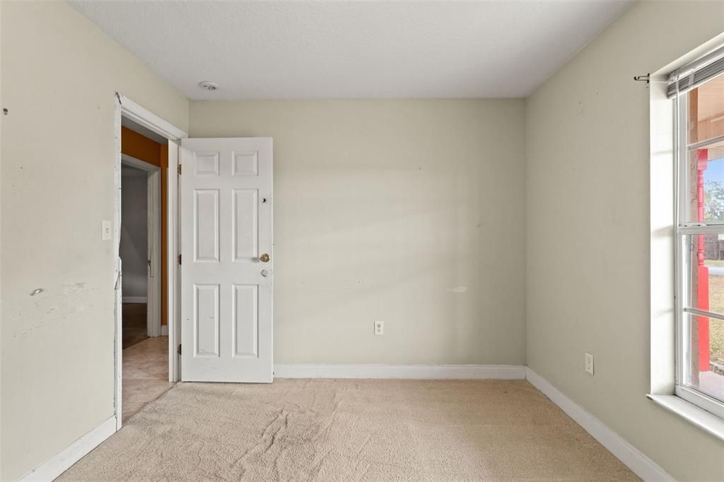 На продажу: $200,000 (3 спален, 2 ванн, 1276 Квадратных фут)