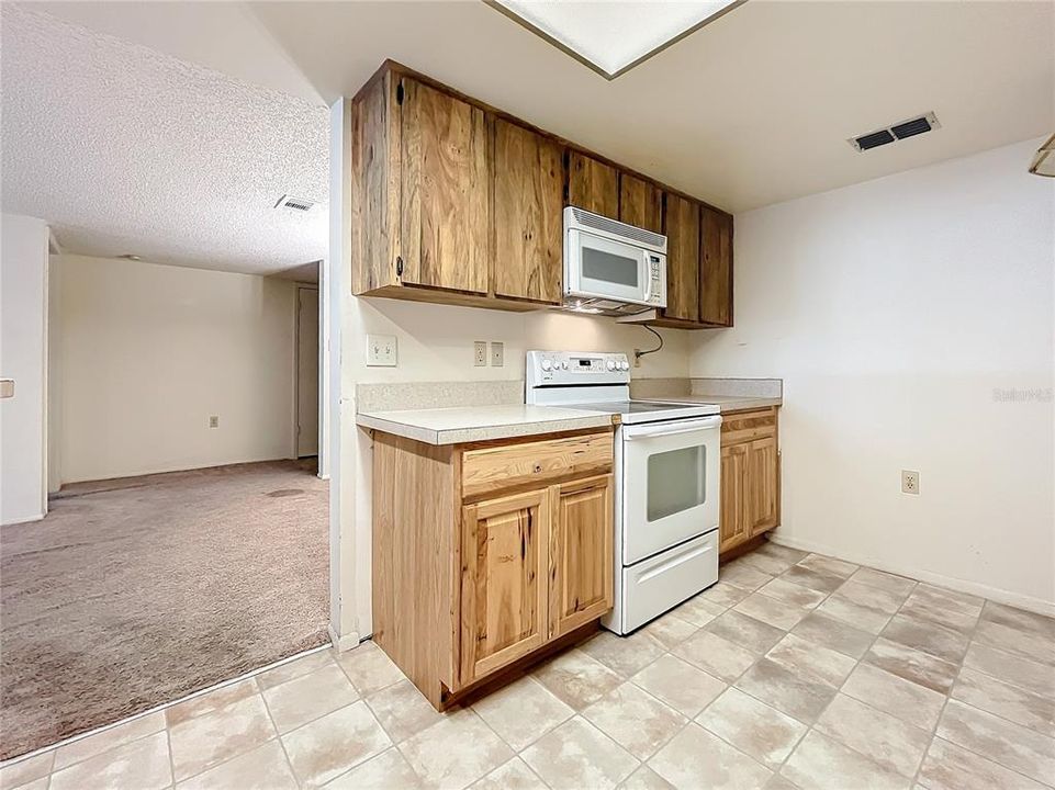 待售: $149,900 (3 贝兹, 2 浴室, 1385 平方英尺)