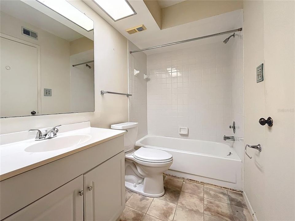 待售: $149,900 (3 贝兹, 2 浴室, 1385 平方英尺)