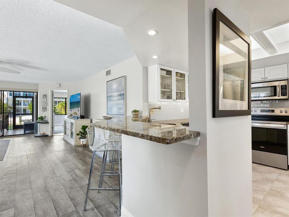 For Sale: $789,000 (2 beds, 2 baths, 1223 Square Feet)