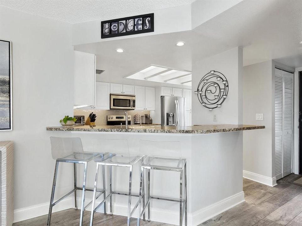 For Sale: $789,000 (2 beds, 2 baths, 1223 Square Feet)