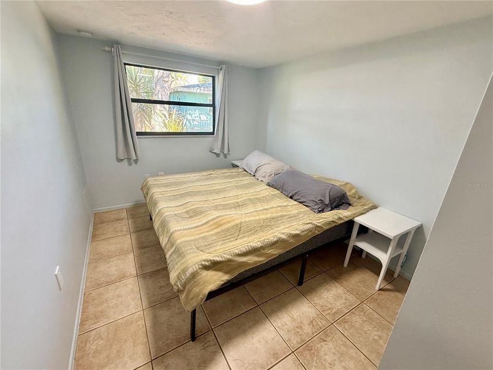 For Rent: $1,600 (2 beds, 1 baths, 800 Square Feet)