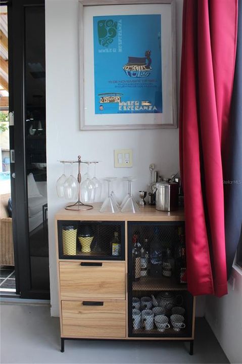 For Sale: $779,000 (2 beds, 3 baths, 2000 Square Feet)