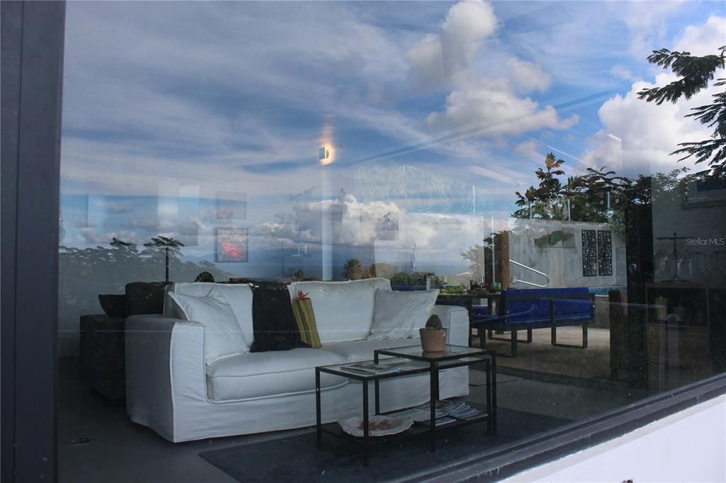 For Sale: $779,000 (2 beds, 3 baths, 2000 Square Feet)