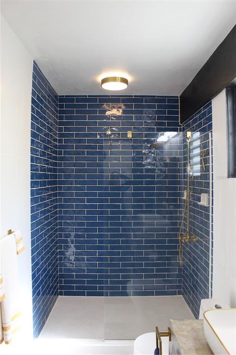 For Sale: $779,000 (2 beds, 3 baths, 2000 Square Feet)