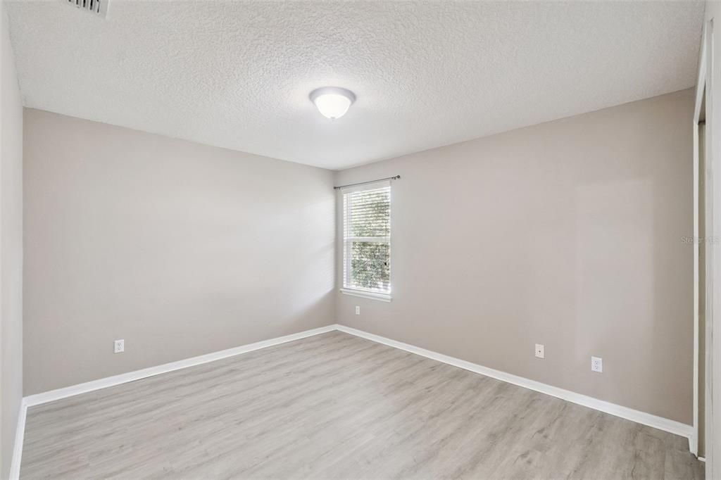 В аренду: $3,500 (5 спален, 3 ванн, 2212 Квадратных фут)