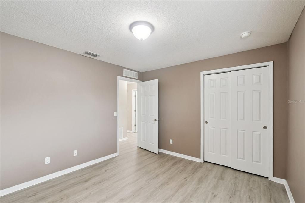 В аренду: $3,500 (5 спален, 3 ванн, 2212 Квадратных фут)