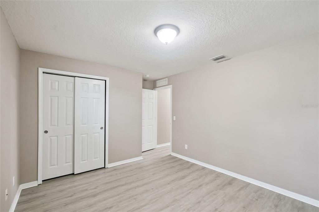 В аренду: $3,500 (5 спален, 3 ванн, 2212 Квадратных фут)