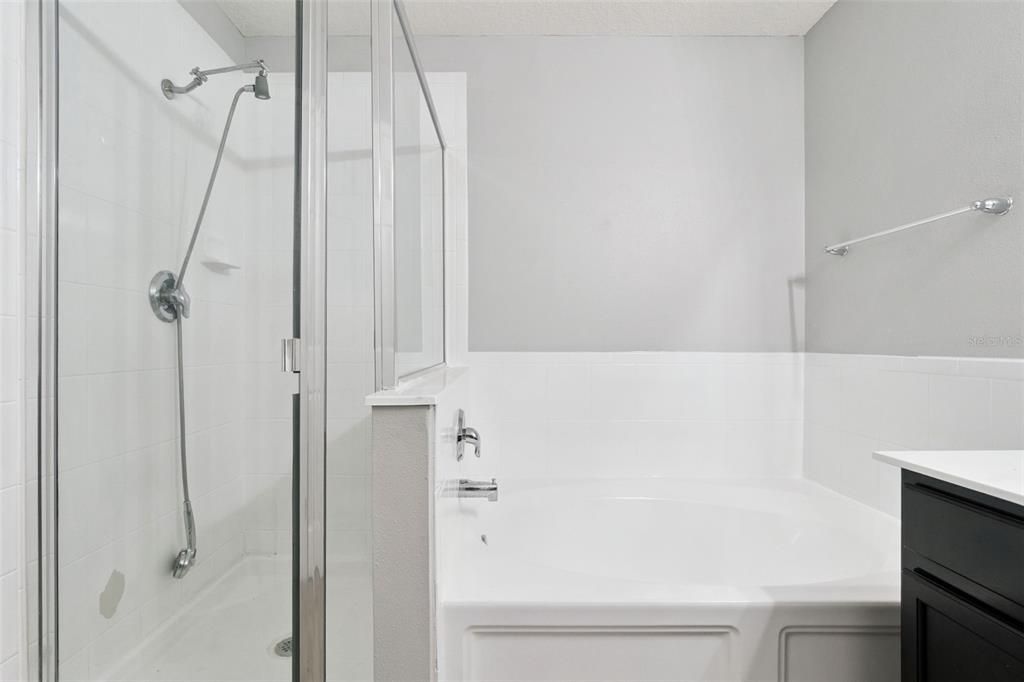 В аренду: $3,500 (5 спален, 3 ванн, 2212 Квадратных фут)