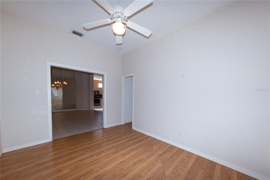 For Sale: $349,000 (3 beds, 2 baths, 1975 Square Feet)