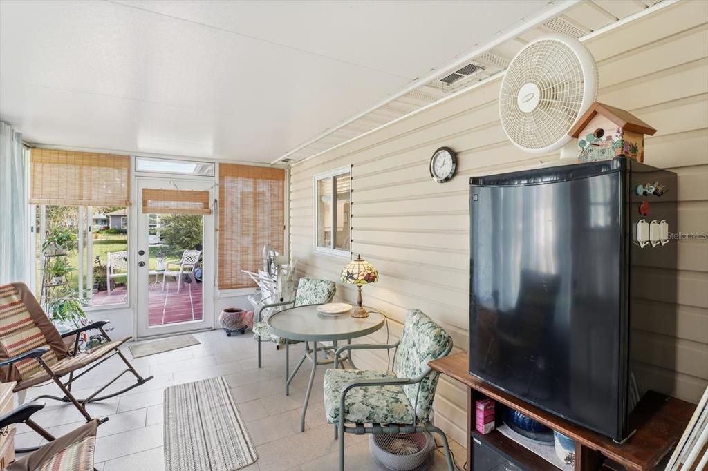 На продажу: $275,000 (2 спален, 2 ванн, 1664 Квадратных фут)