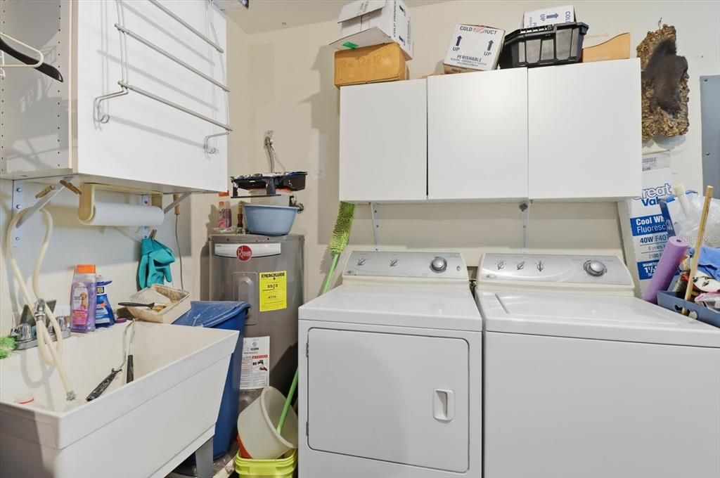 На продажу: $275,000 (2 спален, 2 ванн, 1664 Квадратных фут)