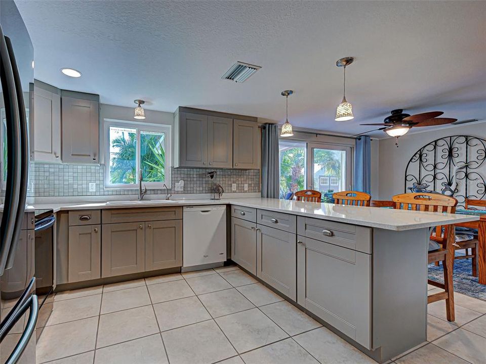For Sale: $369,000 (3 beds, 2 baths, 1454 Square Feet)