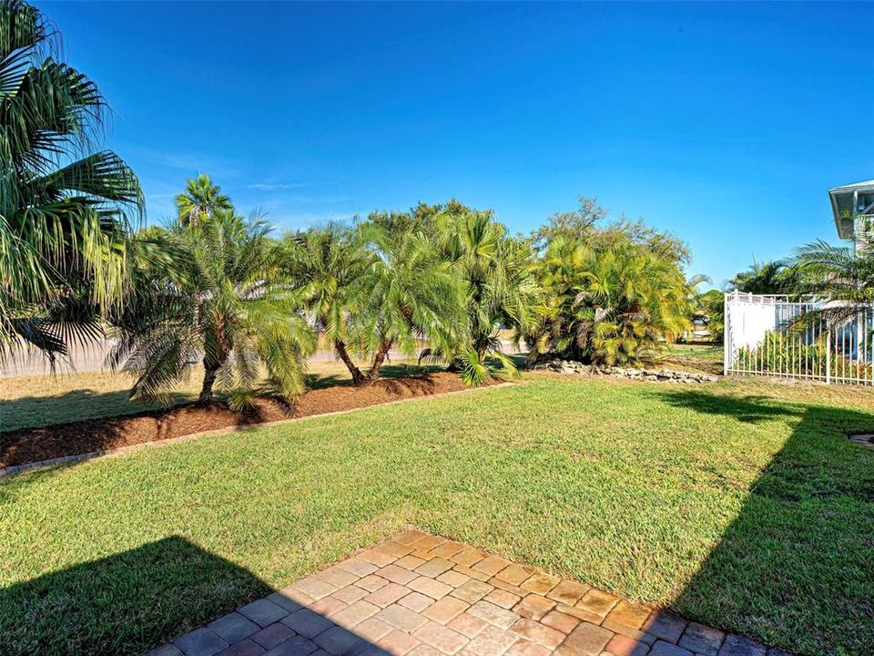 For Sale: $369,000 (3 beds, 2 baths, 1454 Square Feet)