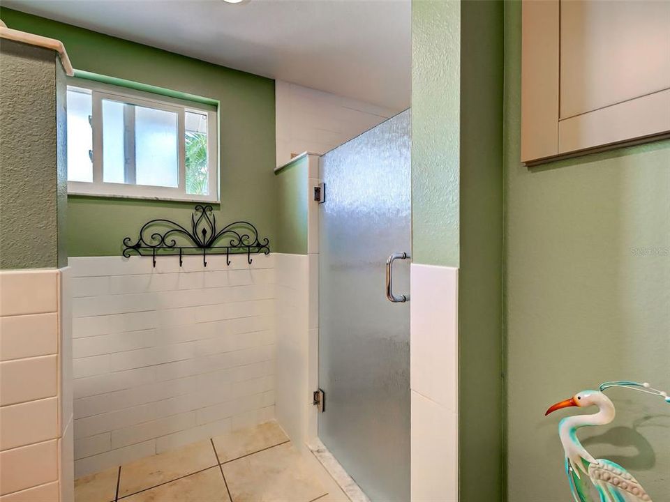 For Sale: $369,000 (3 beds, 2 baths, 1454 Square Feet)