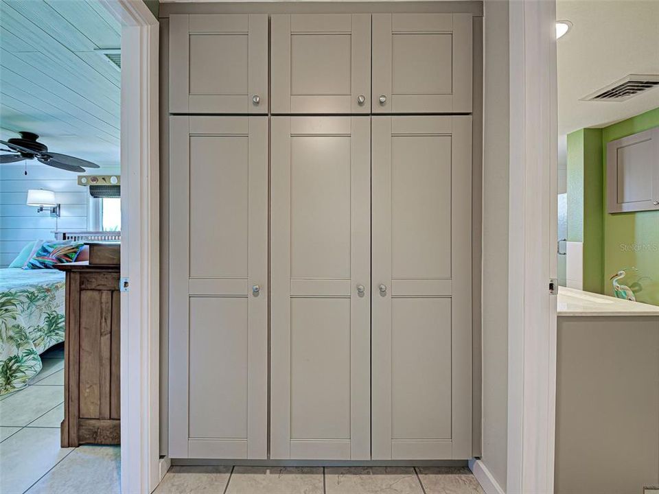 For Sale: $369,000 (3 beds, 2 baths, 1454 Square Feet)