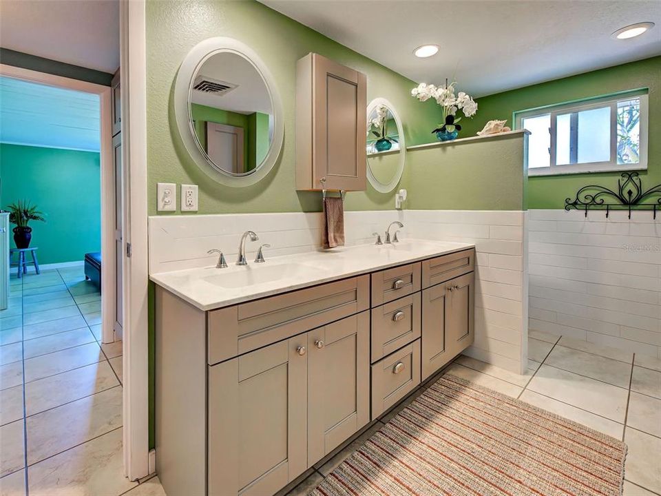 For Sale: $369,000 (3 beds, 2 baths, 1454 Square Feet)