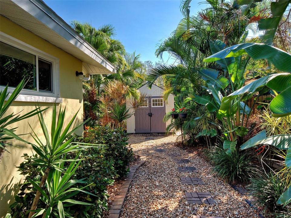 For Sale: $369,000 (3 beds, 2 baths, 1454 Square Feet)