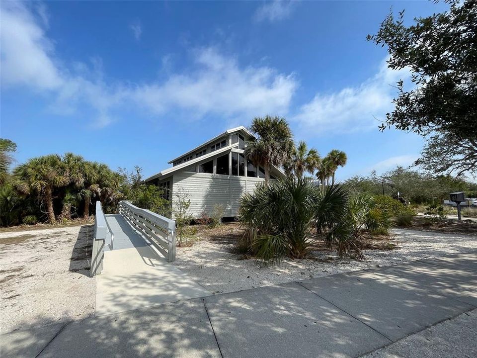 For Sale: $369,000 (3 beds, 2 baths, 1454 Square Feet)