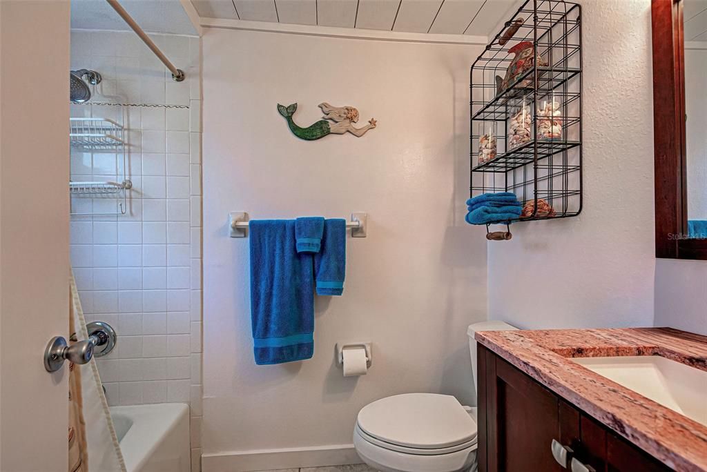 For Sale: $369,000 (3 beds, 2 baths, 1454 Square Feet)