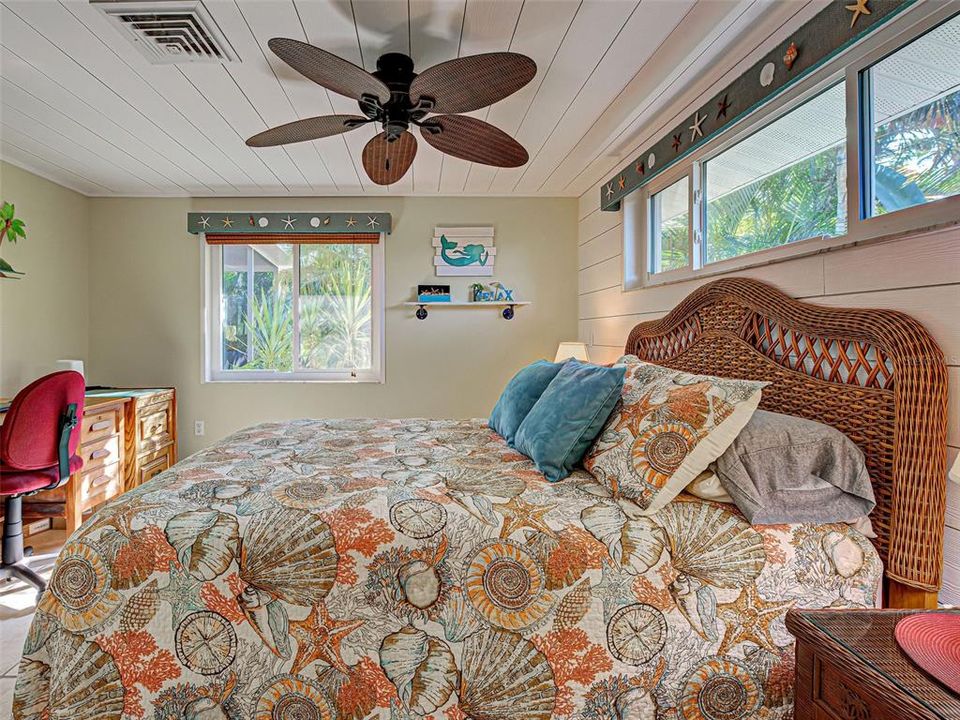 For Sale: $369,000 (3 beds, 2 baths, 1454 Square Feet)