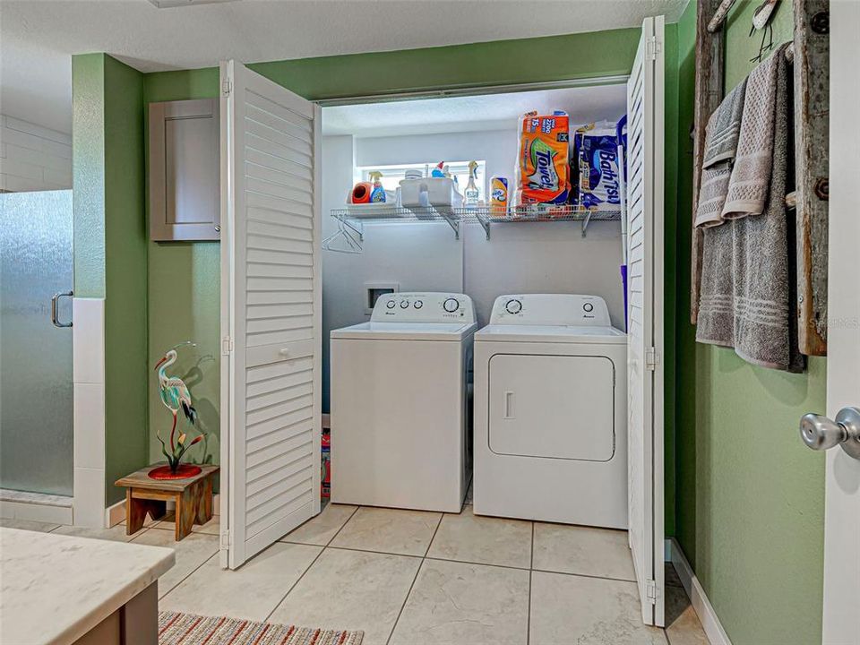 For Sale: $369,000 (3 beds, 2 baths, 1454 Square Feet)