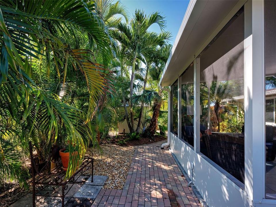 For Sale: $369,000 (3 beds, 2 baths, 1454 Square Feet)