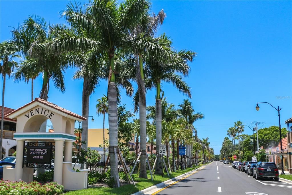 For Sale: $369,000 (3 beds, 2 baths, 1454 Square Feet)