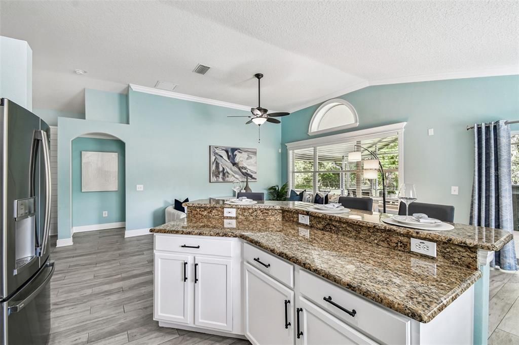 В аренду: $2,950 (3 спален, 2 ванн, 1549 Квадратных фут)