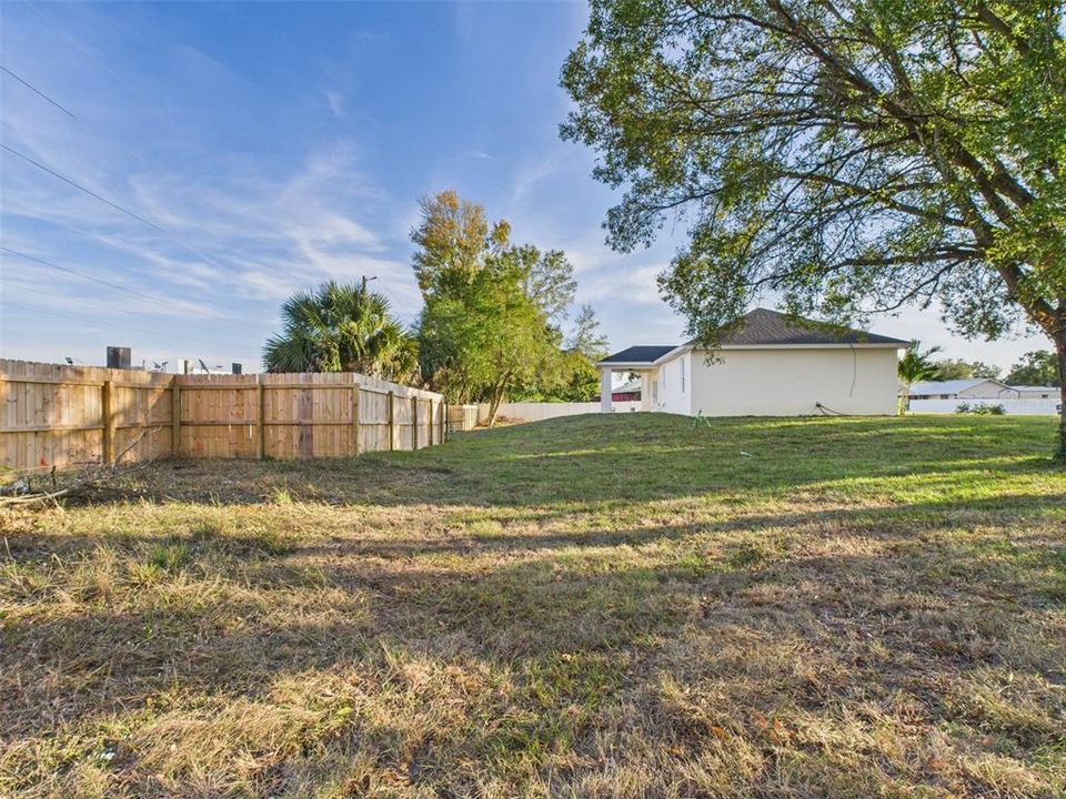 待售: $319,900 (4 贝兹, 3 浴室, 1800 平方英尺)