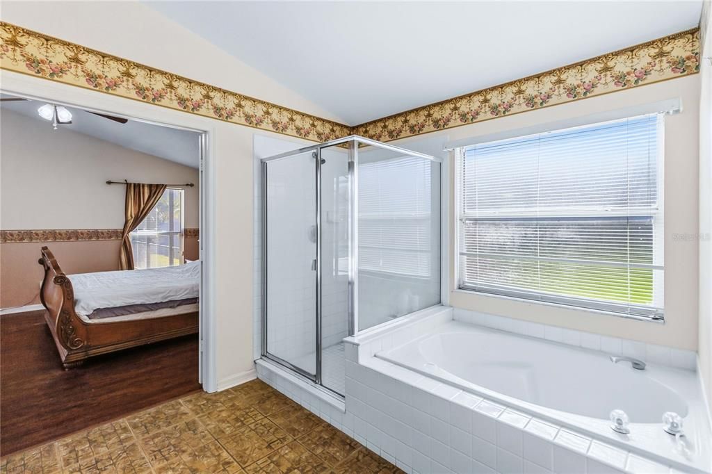 На продажу: $485,000 (4 спален, 2 ванн, 2056 Квадратных фут)