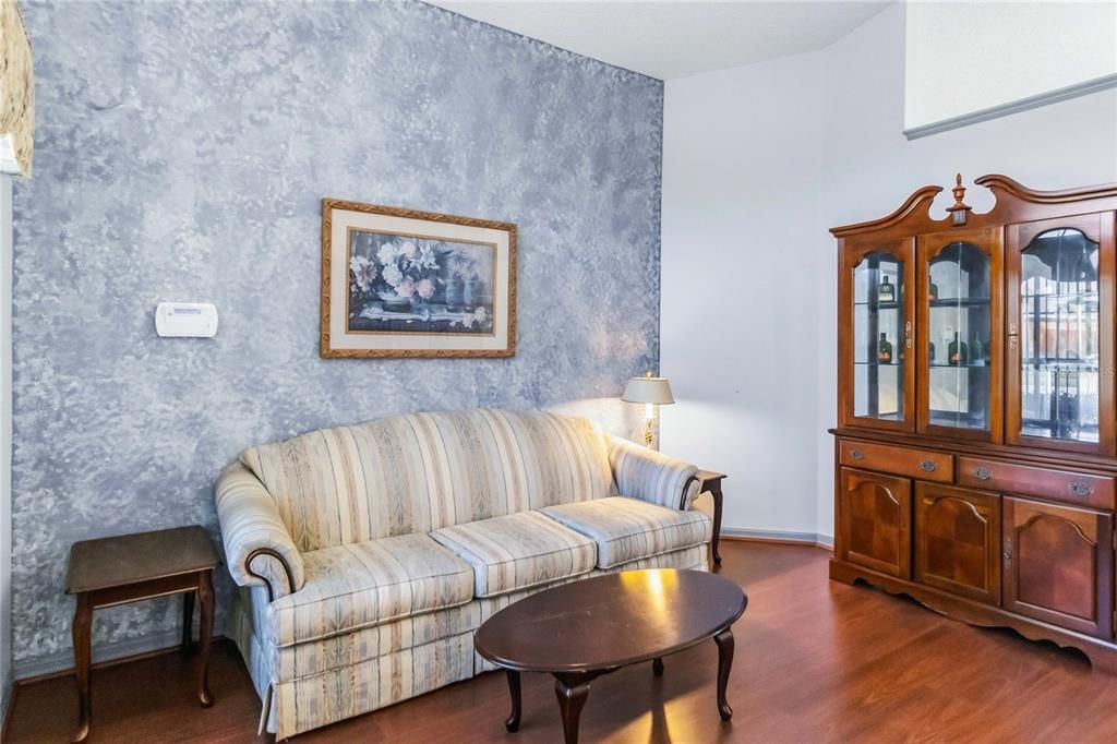 На продажу: $485,000 (4 спален, 2 ванн, 2056 Квадратных фут)