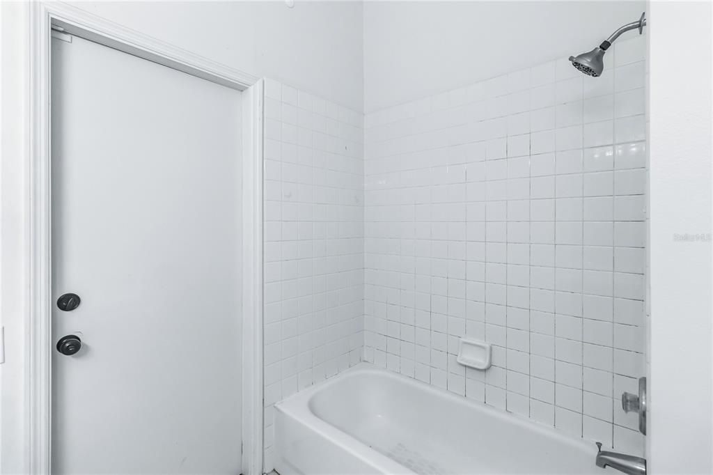 На продажу: $485,000 (4 спален, 2 ванн, 2056 Квадратных фут)