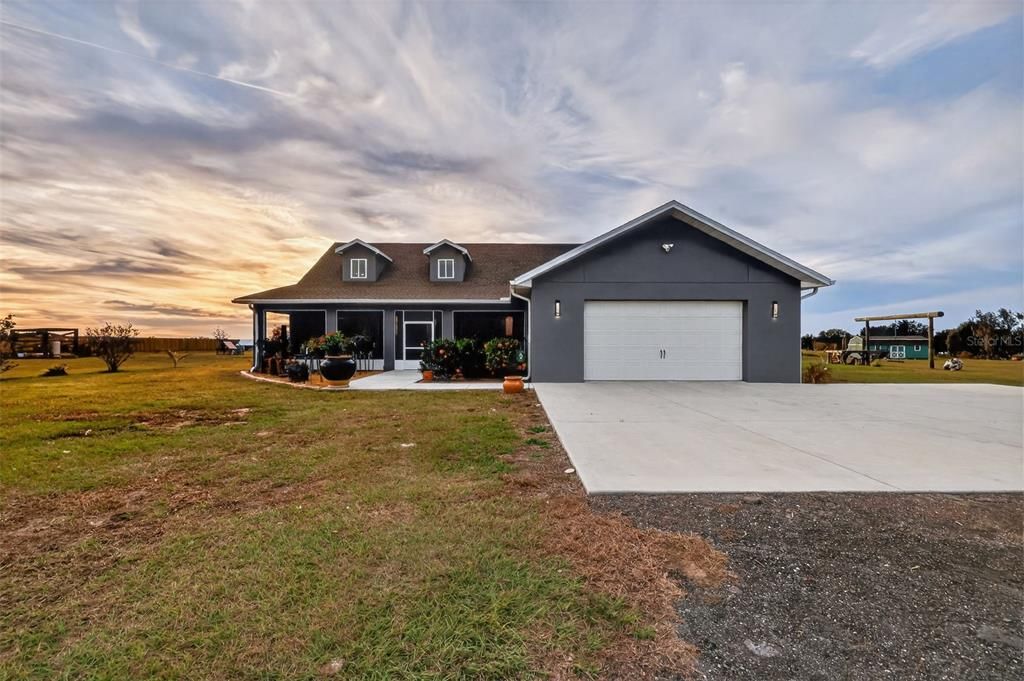 For Sale: $1,799,000 (5 beds, 4 baths, 3382 Square Feet)